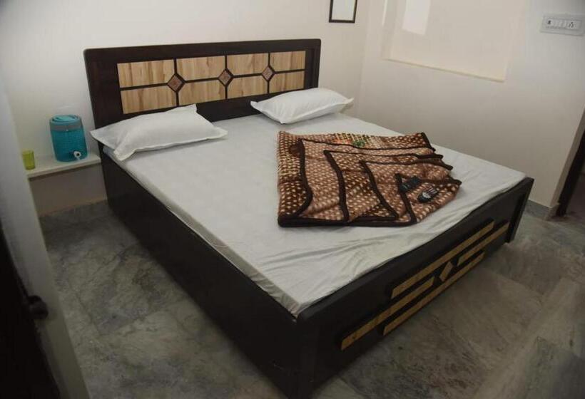 酒店 Jindal Paradise