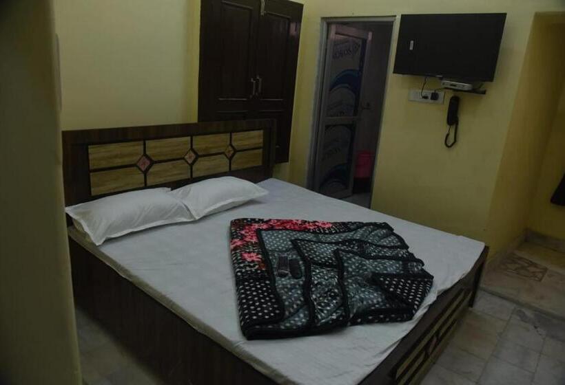 酒店 Jindal Paradise