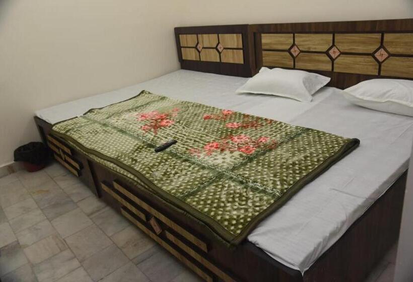 酒店 Jindal Paradise