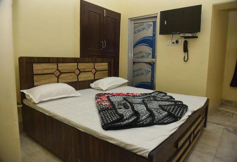 酒店 Jindal Paradise