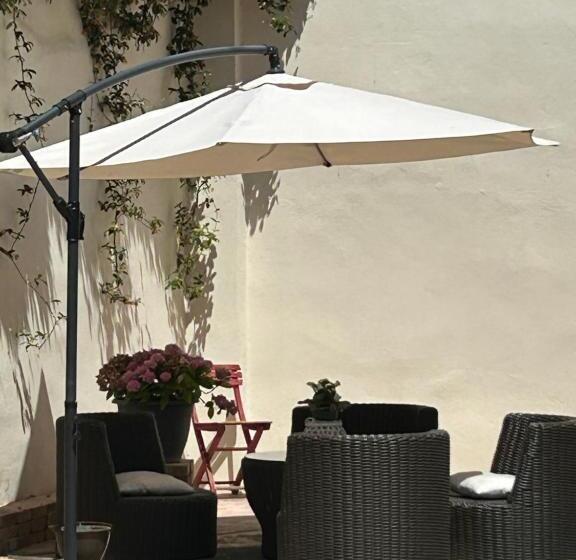 膳宿费 Dépendance La Corte