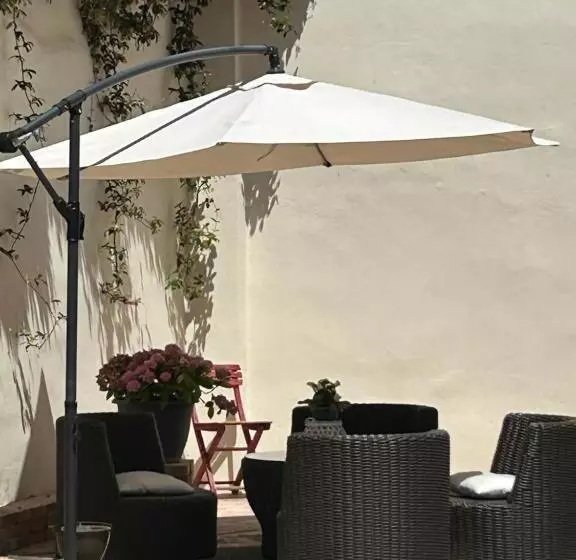 Majatalo Dépendance La Corte