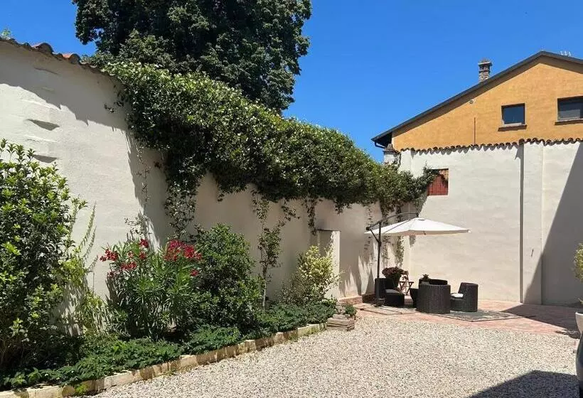 Majatalo Dépendance La Corte