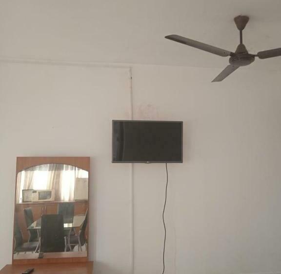 膳宿费 Regent Rooms