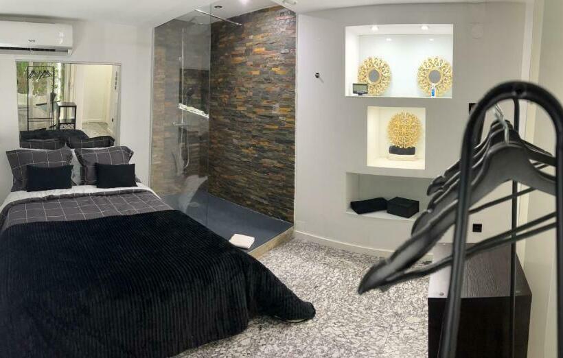 هاستل Modern Room With Indoor Shower Near The River Quarto Moderno Com Duche Interior Próximo Da Ribeira