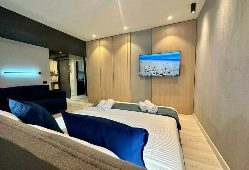 تختخواب و صبحانه Luxury By Magic Apartments