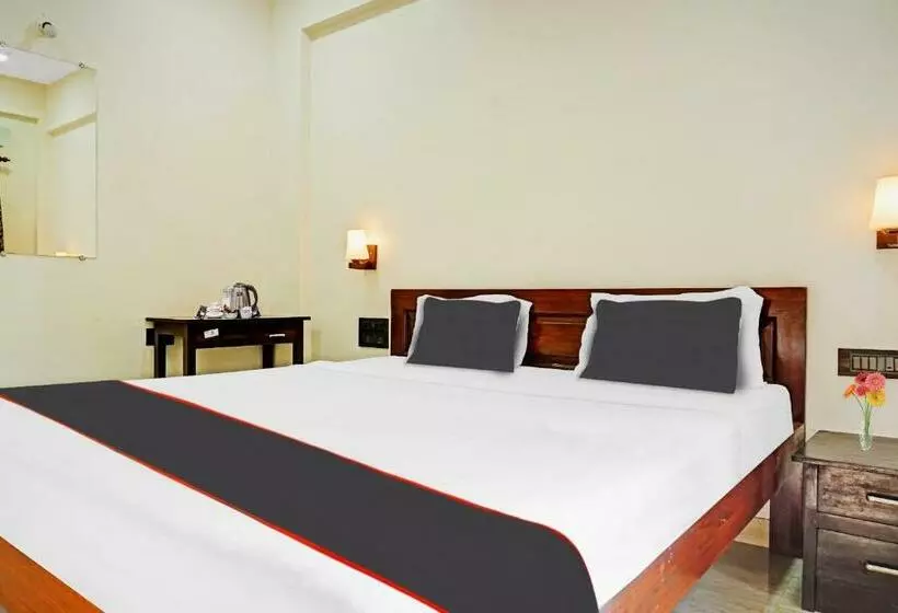 هتل Shovi Beach View Resort
