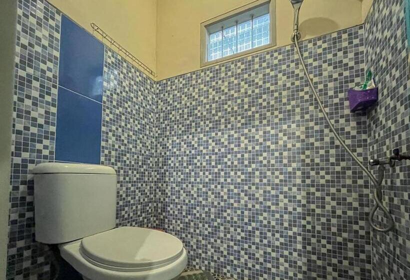 בית מלון כפרי Dayu Villa Batu By The Lavana