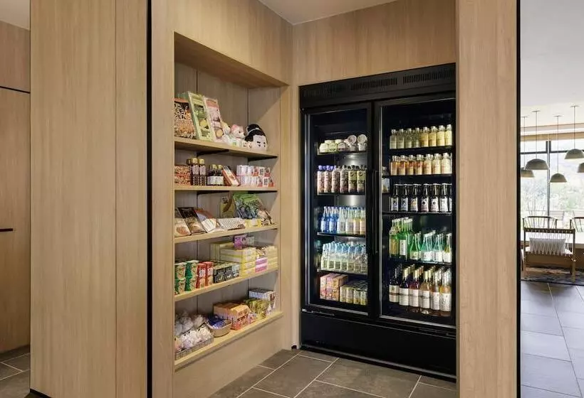 Hotelli Fairfield By Marriott Okayama Tsuyama