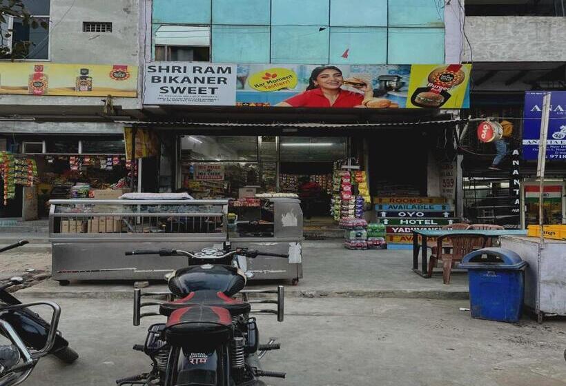 Hotel Oyo 80774c Yaduvanshi Inn