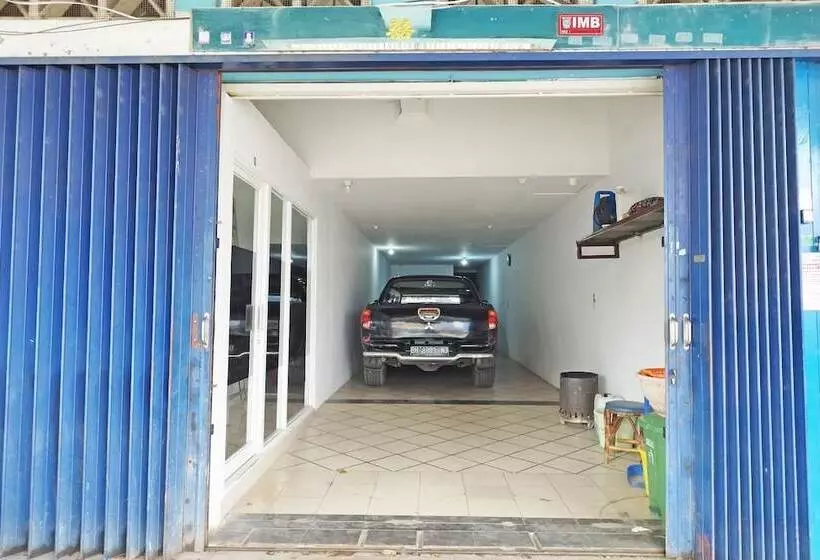 هتل Oyo 92157 Benteng Kost Syariah