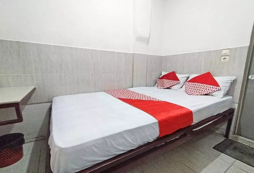 هتل Oyo 92157 Benteng Kost Syariah