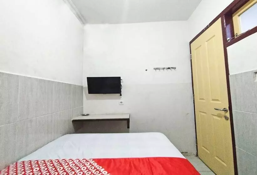 هتل Oyo 92157 Benteng Kost Syariah