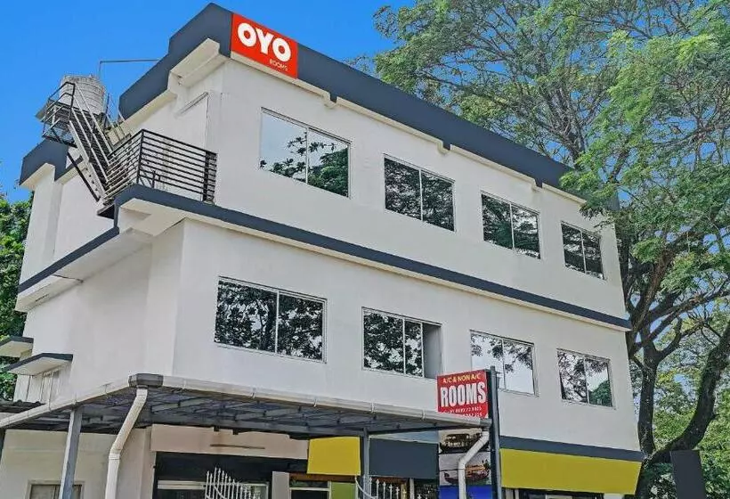 ホテル Oyo Flagship 80820 Hornbill Residency