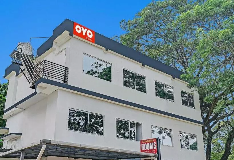 ホテル Oyo Flagship 80820 Hornbill Residency