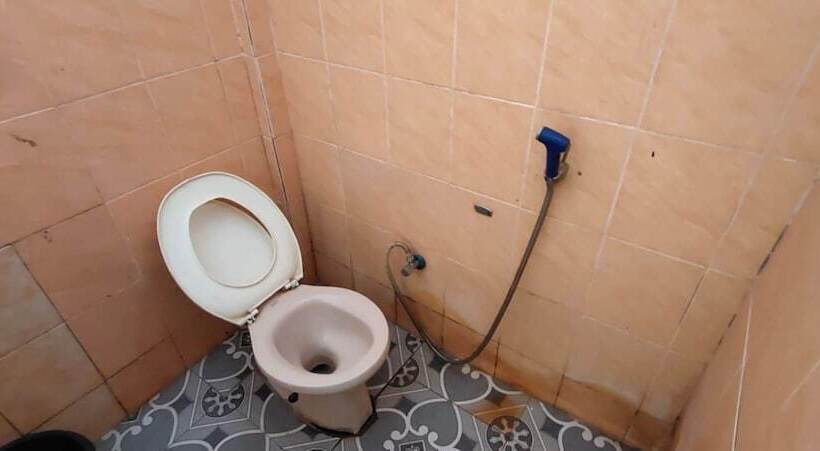 בית מלון כפרי Spot On 92196 Kost Axcel