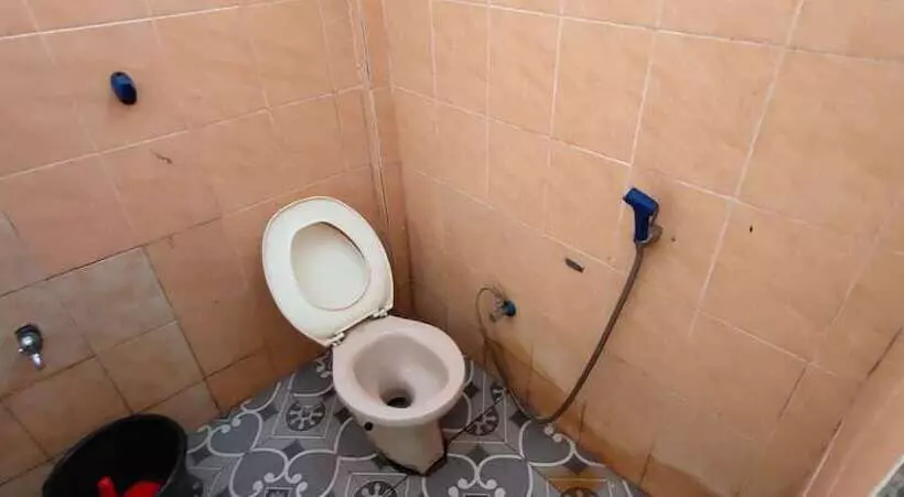 ホテル Spot On 92196 Kost Axcel