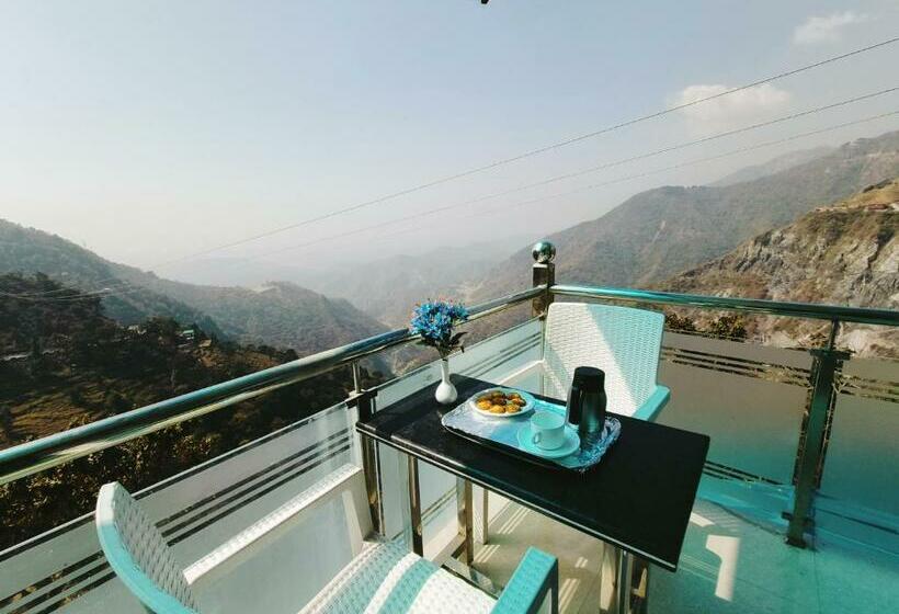 בית מלון כפרי The Monal