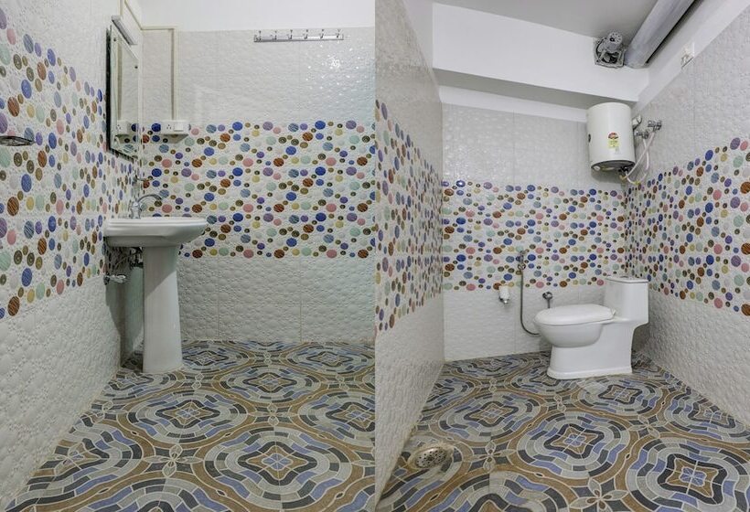 Hotel Treebo Trend Kasar Inn With Mountain View