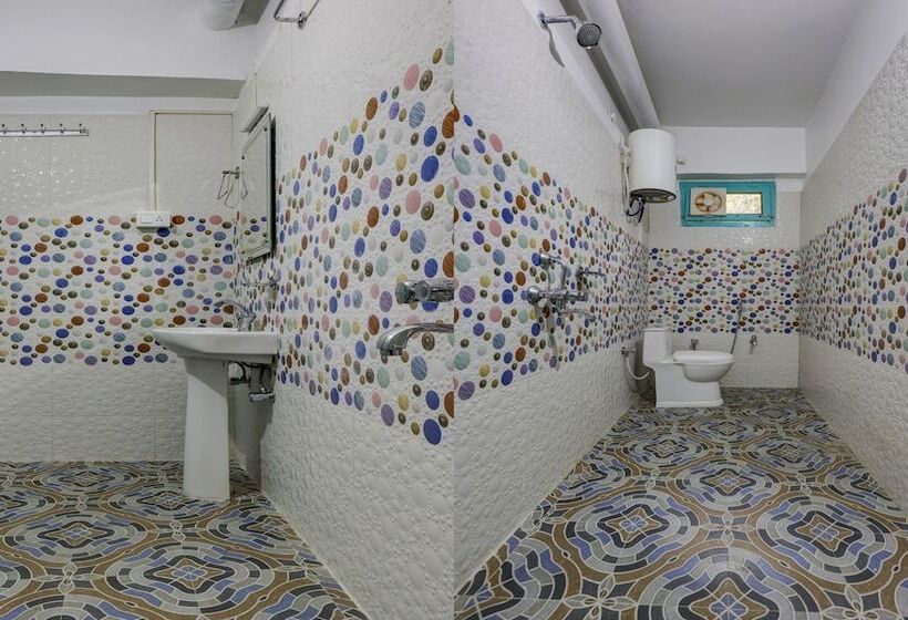 Hotel Treebo Trend Kasar Inn With Mountain View