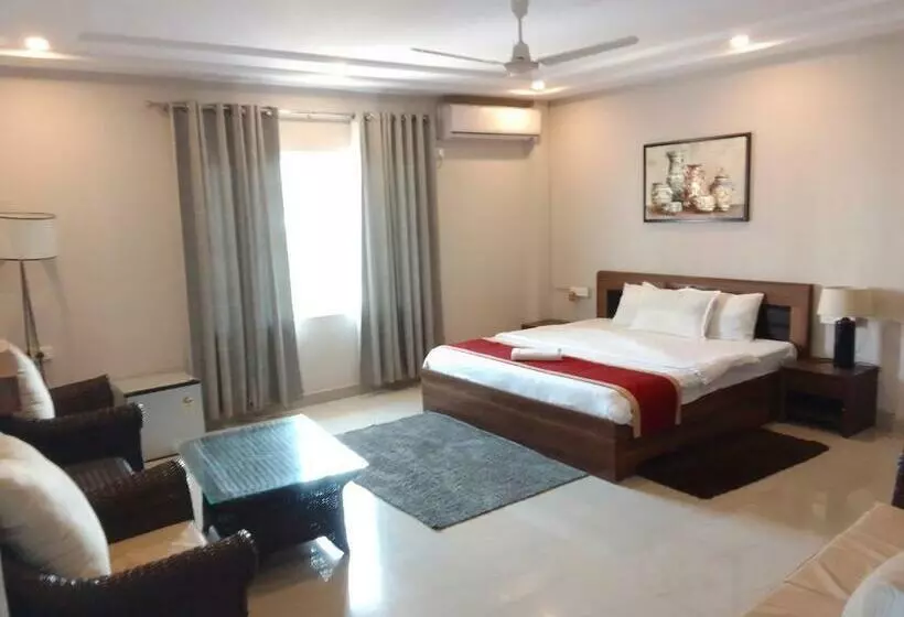 ペンション Boarding Guest House