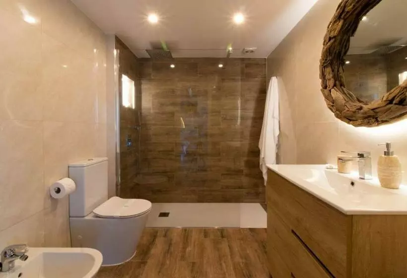 Majatalo Room In Guest Room   Private Room With Beautiful Sea View