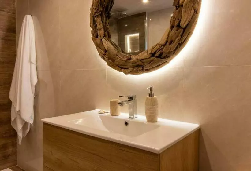 Majatalo Room In Guest Room   Private Room With Beautiful Sea View