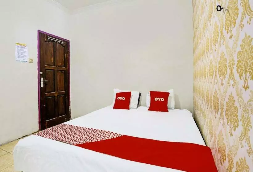 Spot On 92208 Hotel Andira Syariah