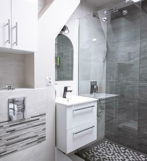 ユースホステル Clicktheflat Pereca City Centre Apart Rooms