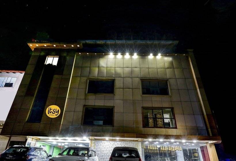 Отель Itsy By Treebo Hill View