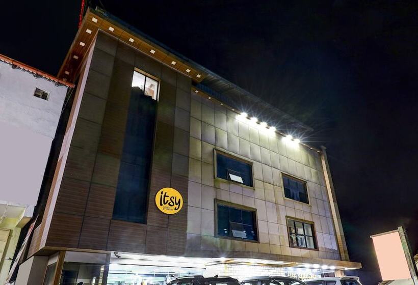 Отель Itsy By Treebo Hill View