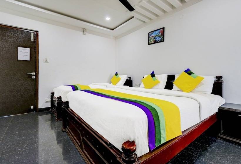 Отель Itsy By Treebo Hill View