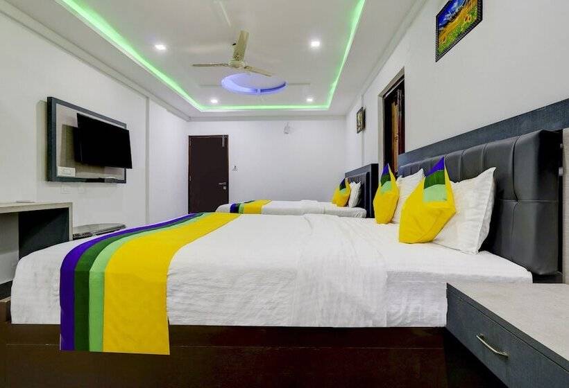 Отель Itsy By Treebo Hill View