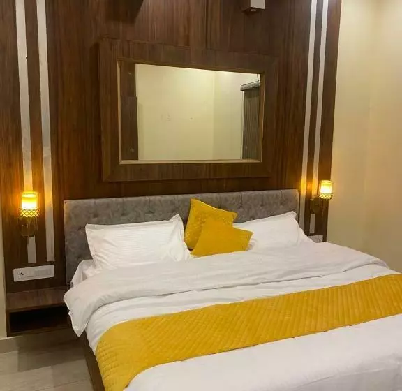 ホテル Sukoon Bharatgarh