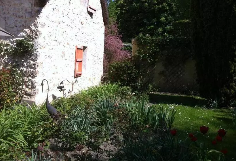 Majatalo La Chaumière   Petit Déjeuner Inclus à 15 Min De Versailles
