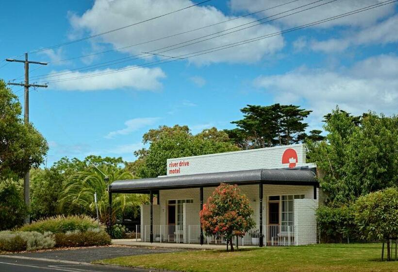 River Drive Motel