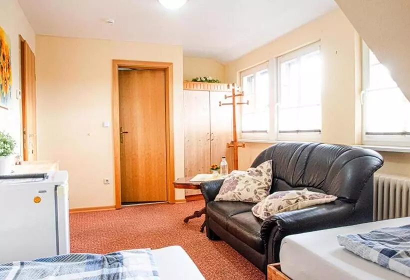 Retkeilymaja Landhaus Müden