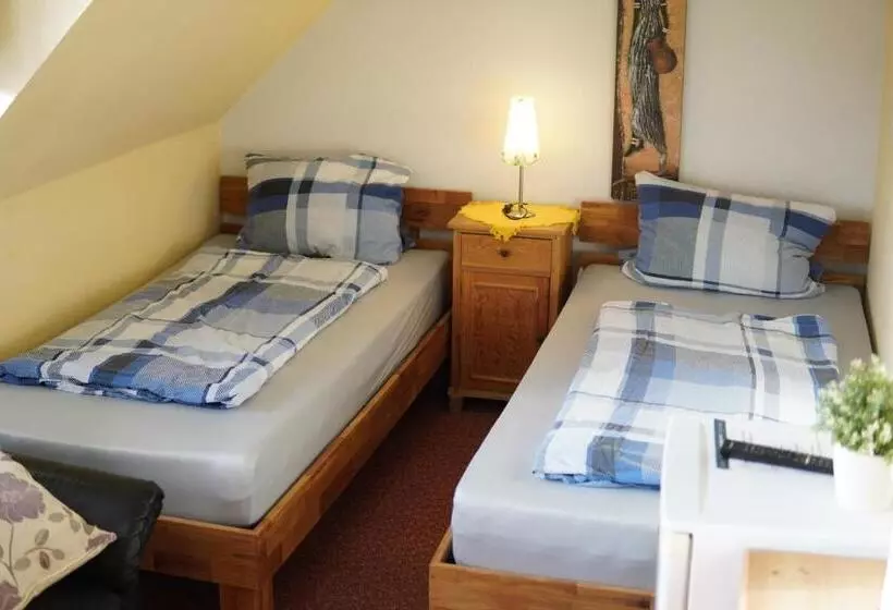 Retkeilymaja Landhaus Müden