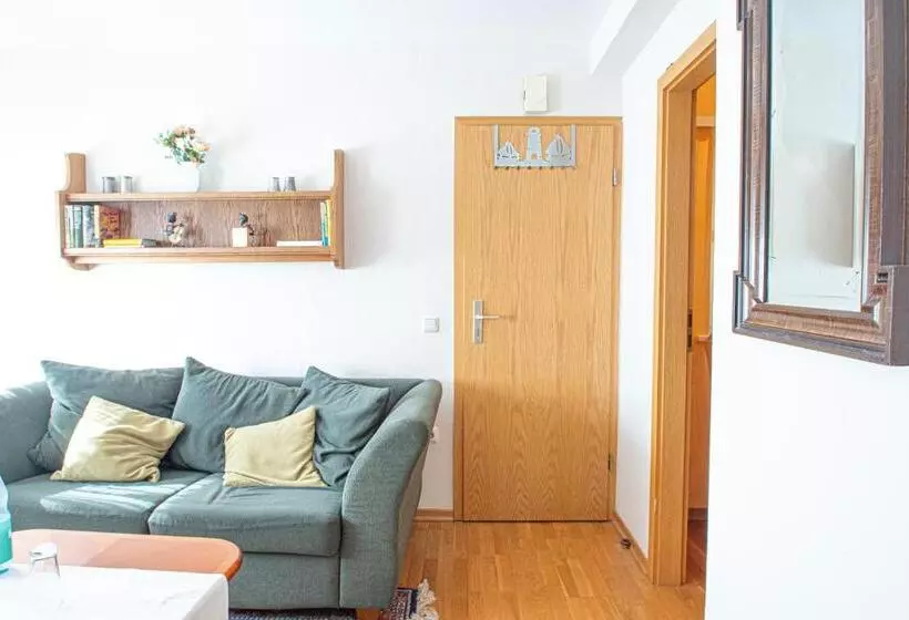 Retkeilymaja Landhaus Müden