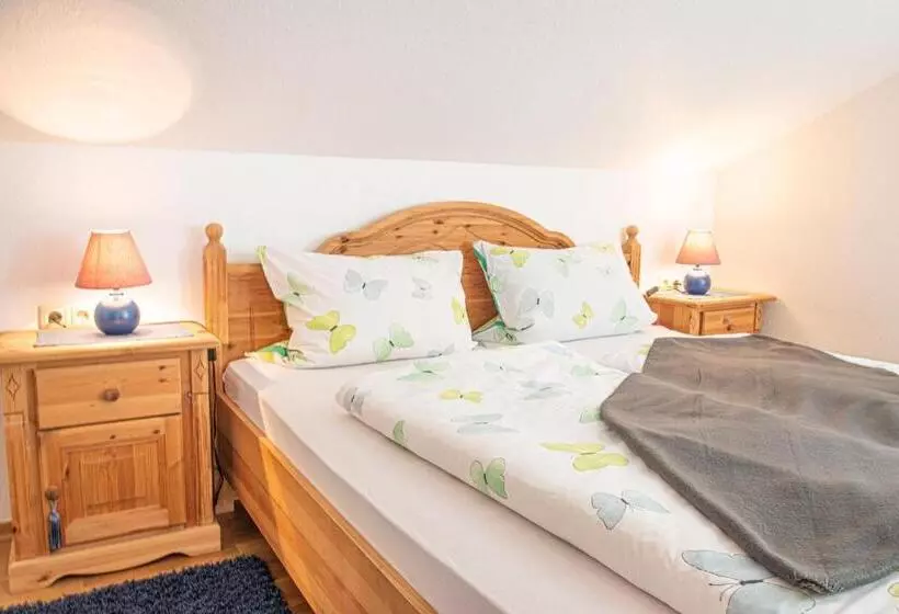 Retkeilymaja Landhaus Müden