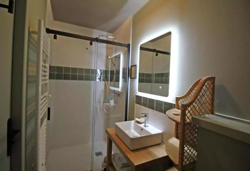 Aamiaismajoitus (B&B) La Petite Charmille