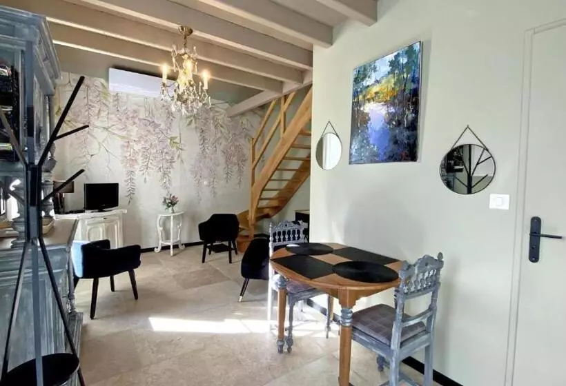 Aamiaismajoitus (B&B) La Petite Charmille