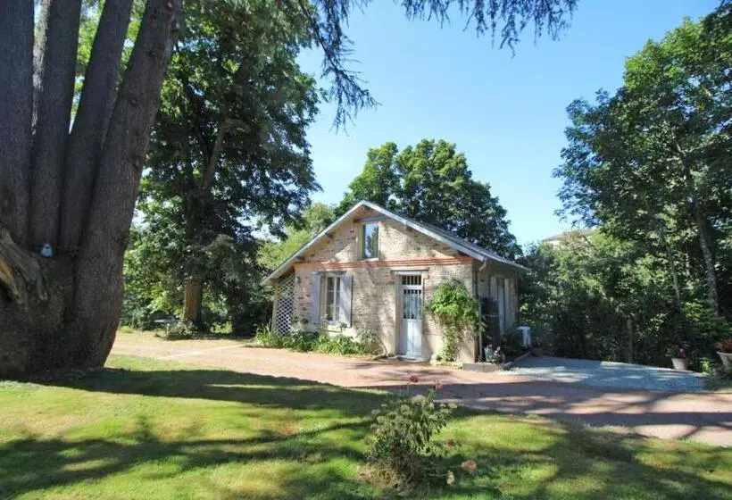 Aamiaismajoitus (B&B) La Petite Charmille