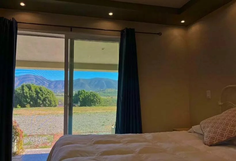 Aamiaismajoitus (B&B) Mi Casa En El Valle De Guadalupe