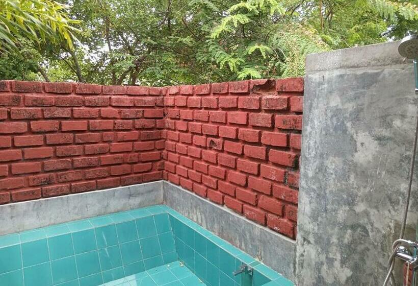 リゾートホテル Bellevue Beach   Nilaveli