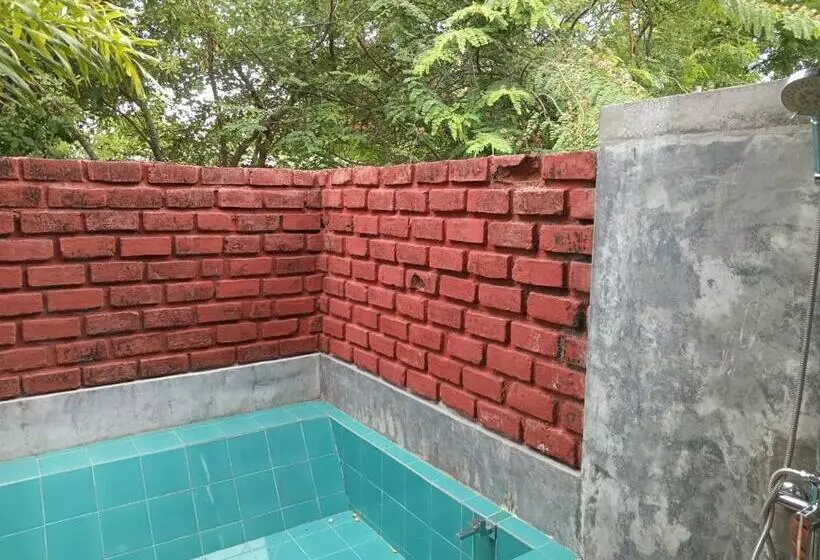 Lomakeskus Bellevue Beach   Nilaveli