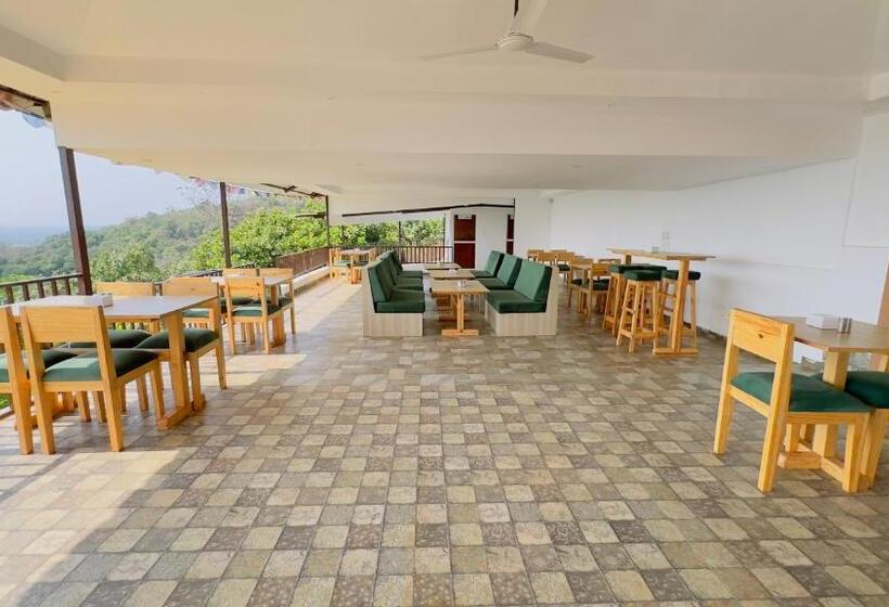 Xenious Cashew Leaf Eco Resort, Goa