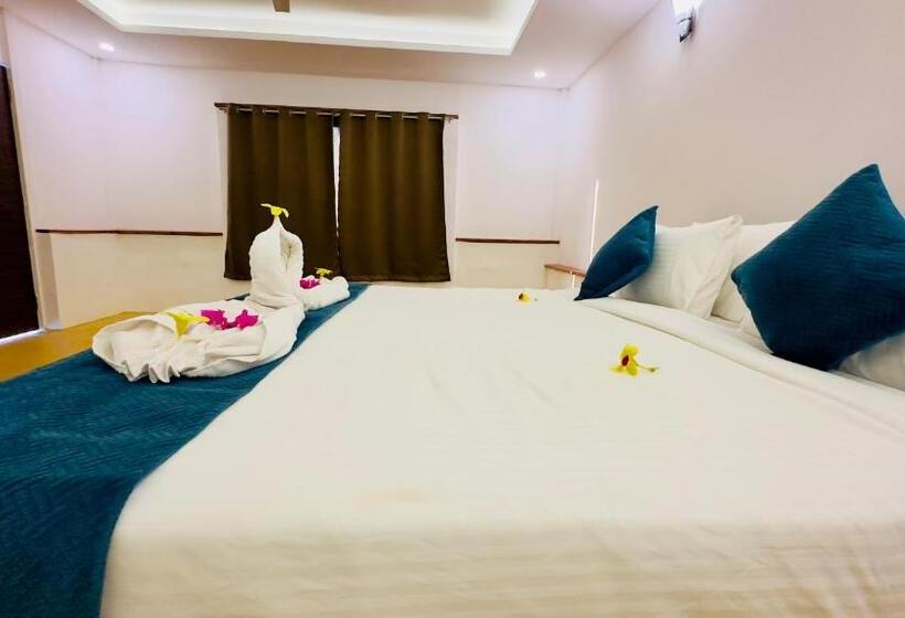 Xenious Cashew Leaf Eco Resort, Goa