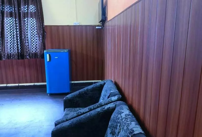 ホテル Adrose Cotttages & Family Restaurant Colva