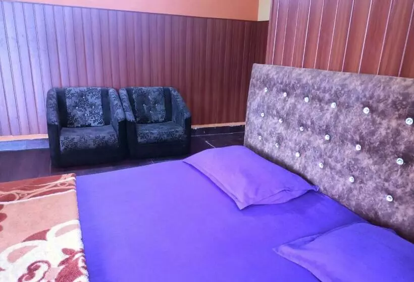 ホテル Adrose Cotttages & Family Restaurant Colva
